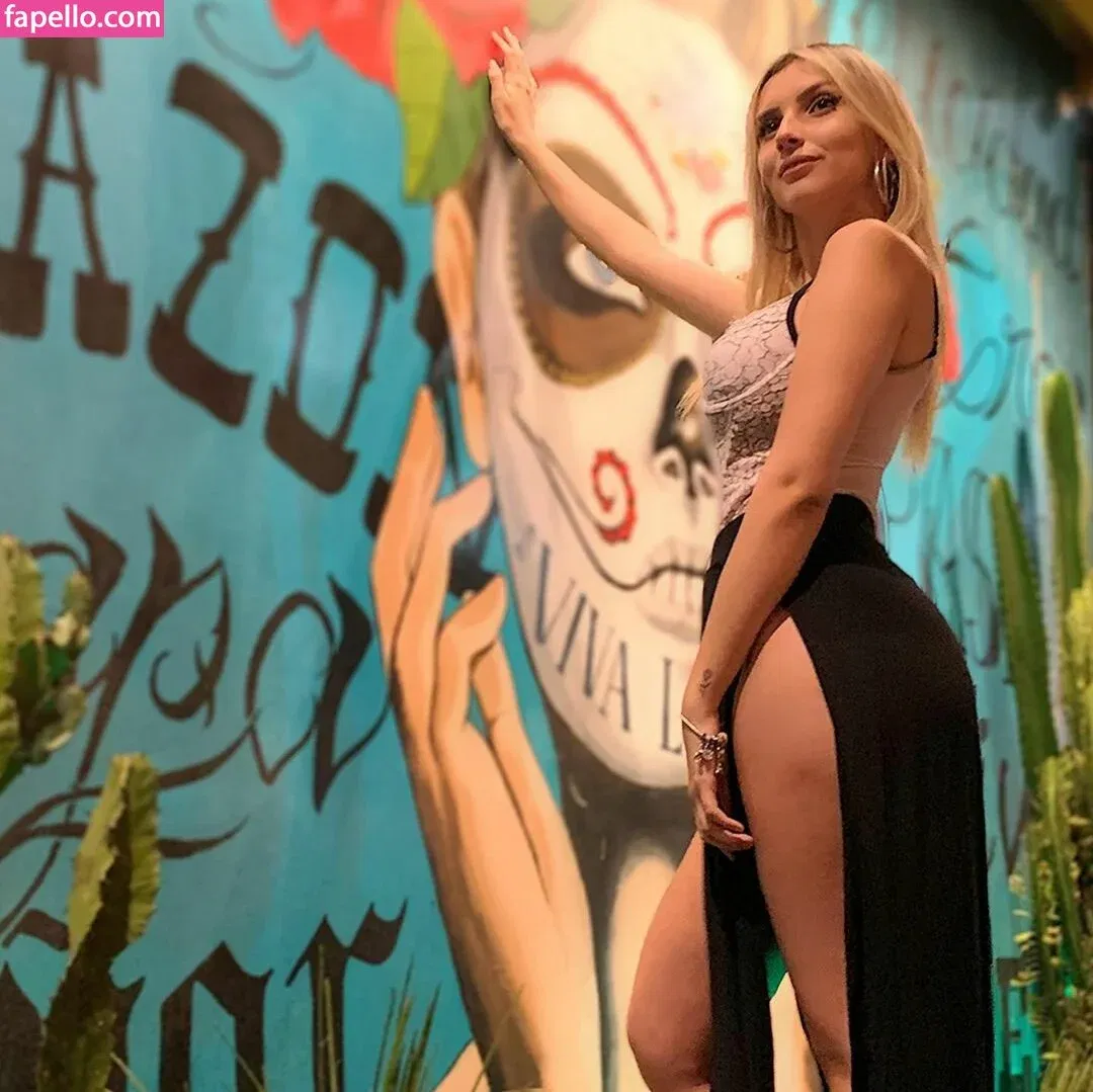 Isa Sudati Onlyfans Photo Gallery 