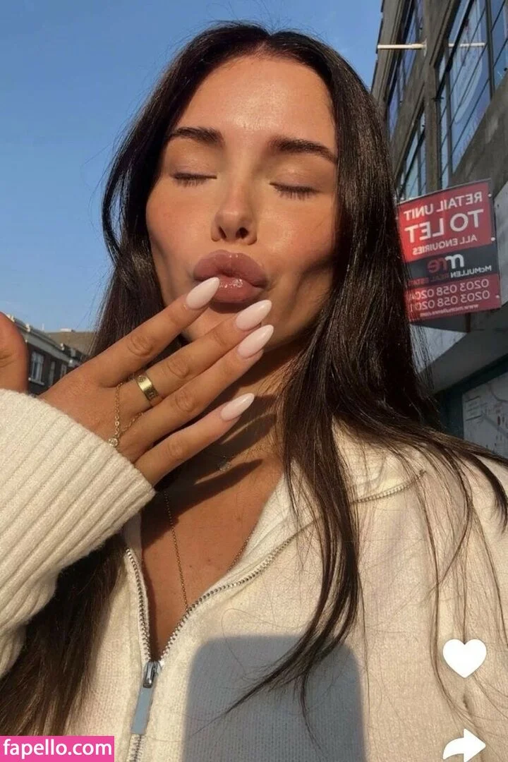 Clarissa Bea Onlyfans Photo Gallery 