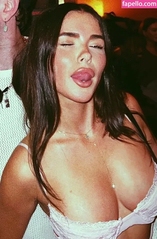 Clarissa Bea Onlyfans Photo Gallery 