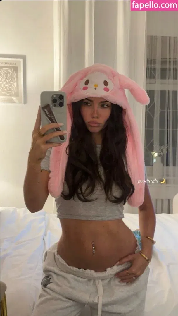 Clarissa Bea Onlyfans Photo Gallery 