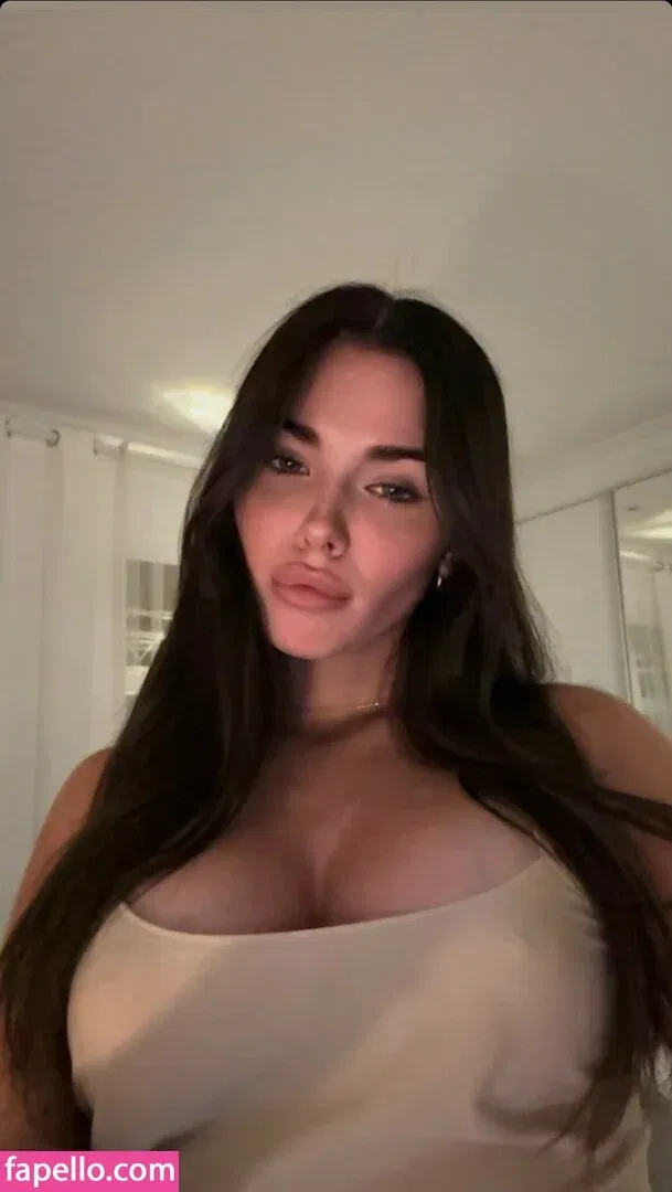 Clarissa Bea Onlyfans Photo Gallery 