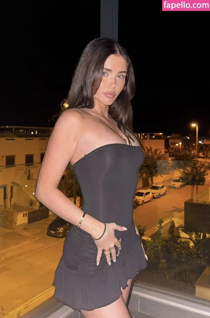 Clarissa Bea Onlyfans Photo Gallery 