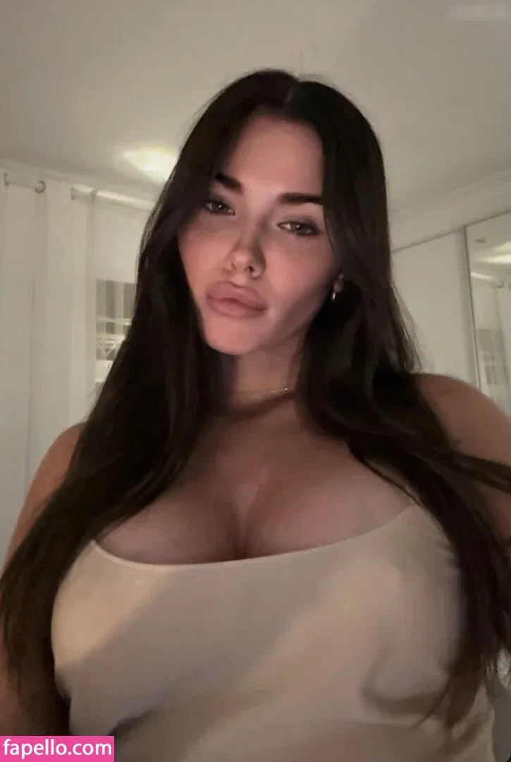 Clarissa Bea Onlyfans Photo Gallery 