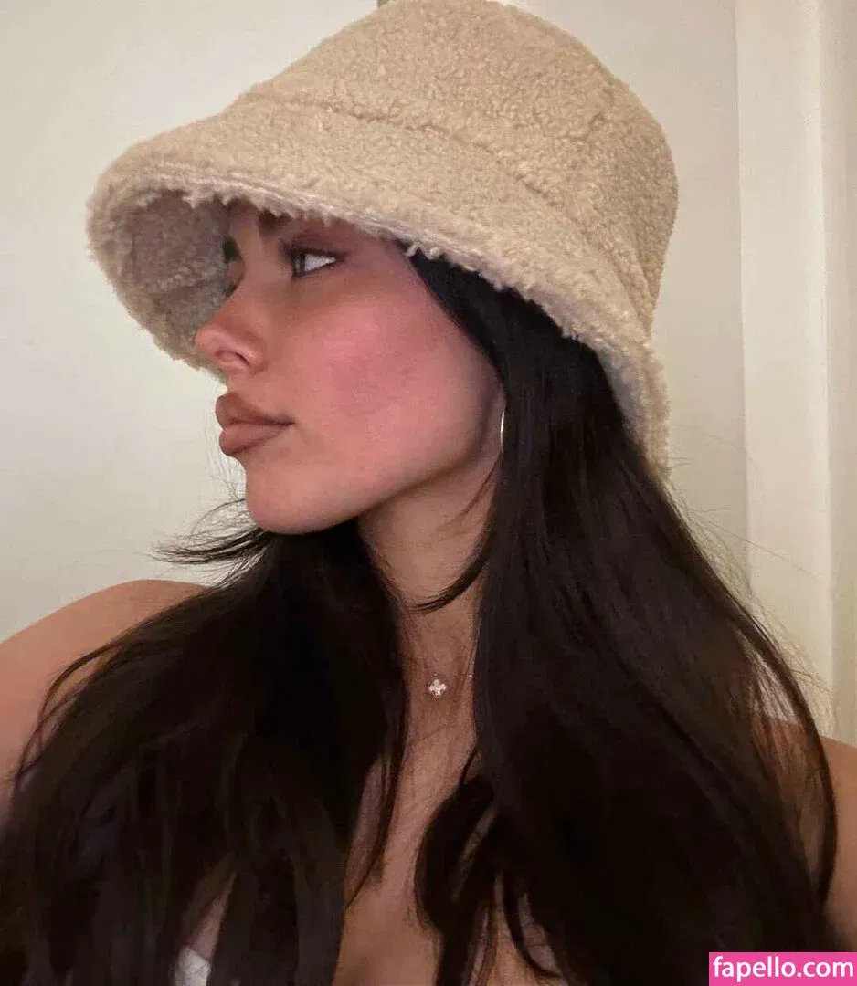 Clarissa Bea Onlyfans Photo Gallery 