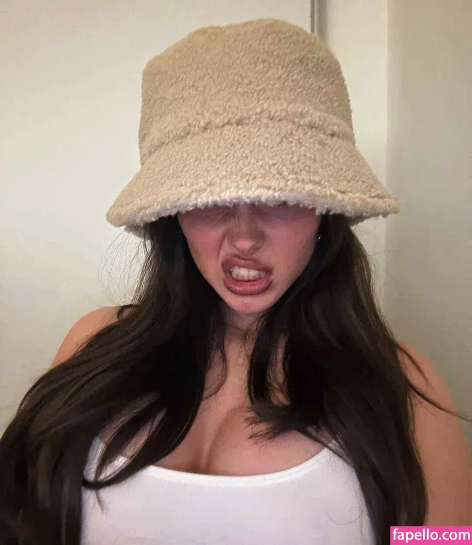 Clarissa Bea Onlyfans Photo Gallery 