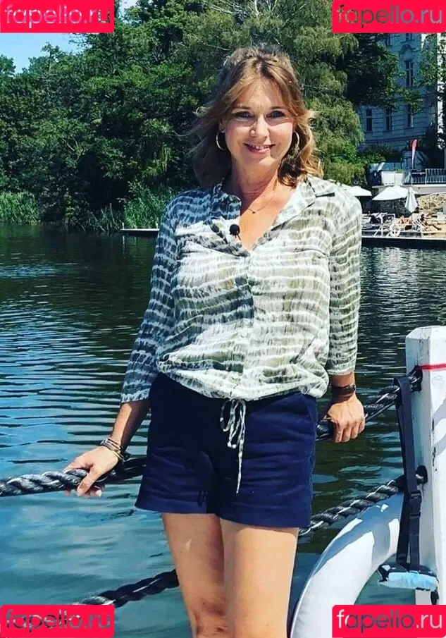 Tina Ruland Onlyfans Photo Gallery 