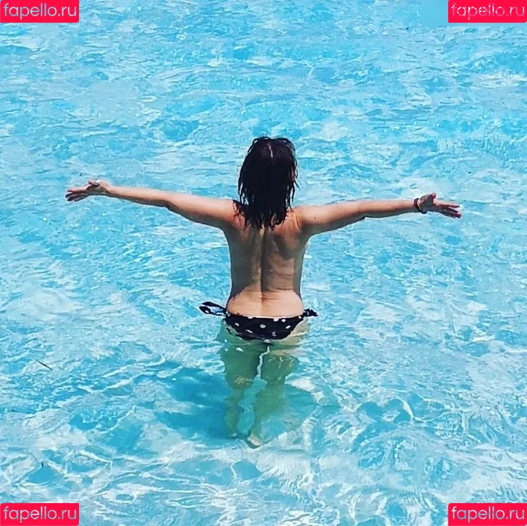 Tina Ruland Onlyfans Photo Gallery 