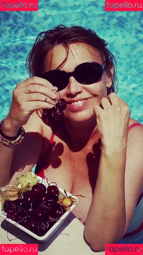 Tina Ruland Onlyfans Photo Gallery 
