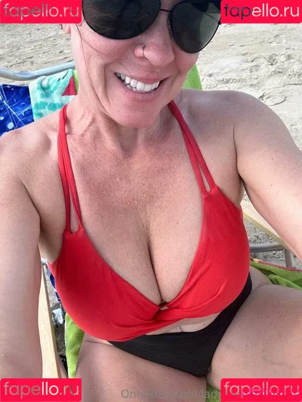 Lady L Onlyfans Photo Gallery 