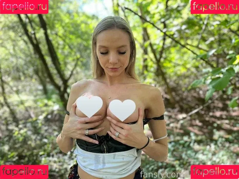 Little_dutch Onlyfans Photo Gallery 