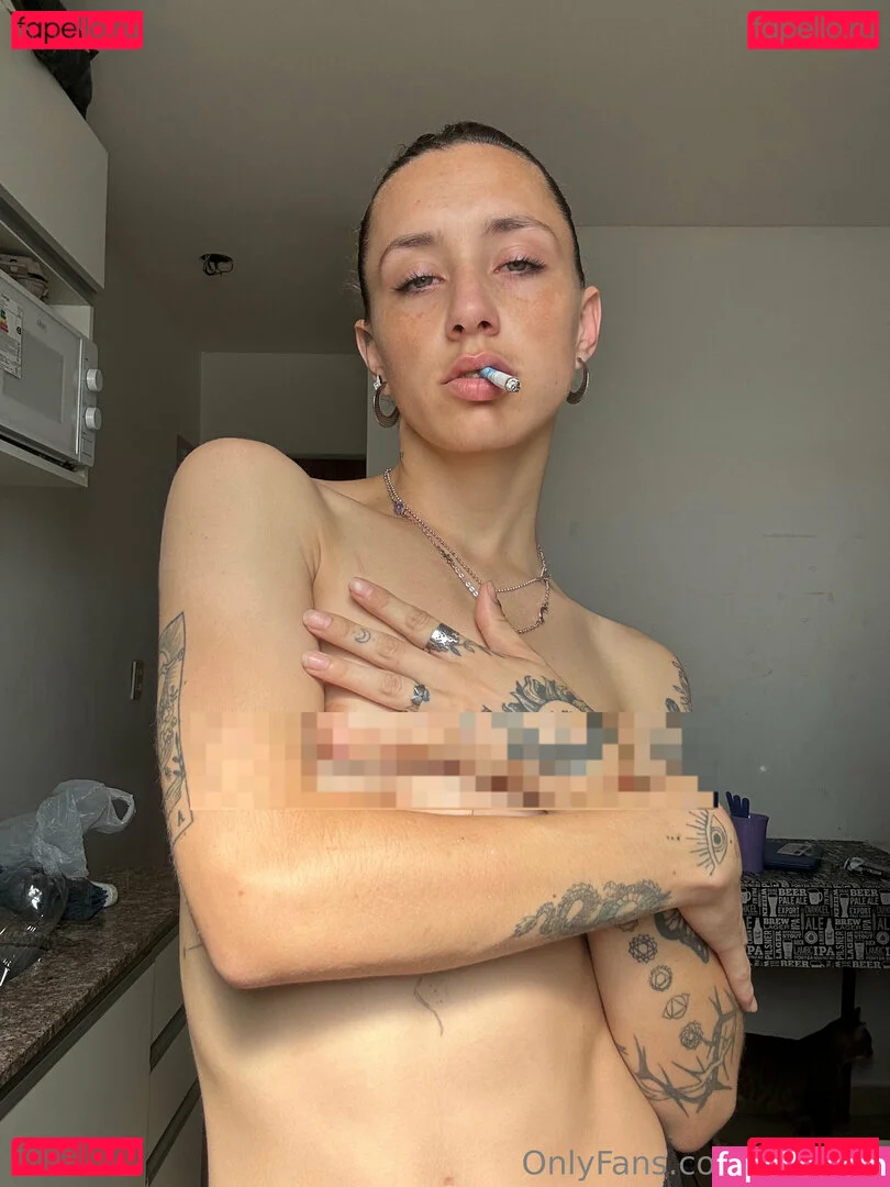 SaraGold Onlyfans Photo Gallery 