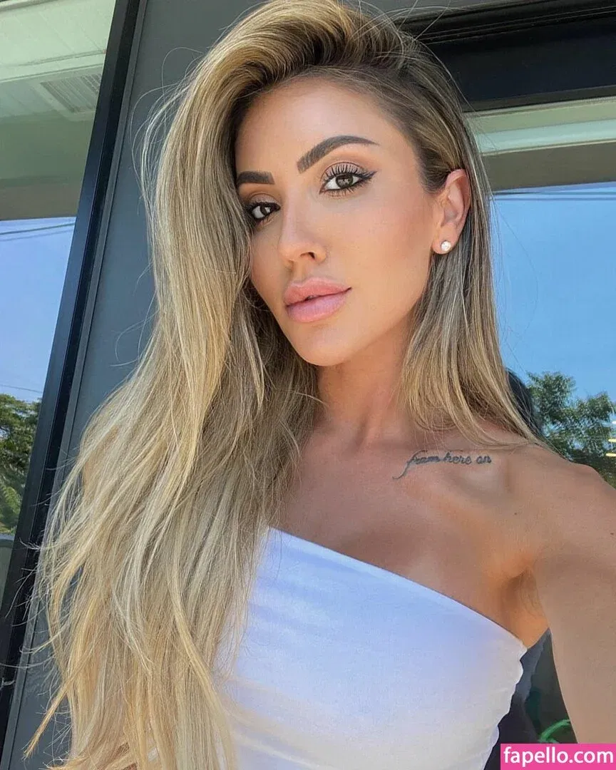 Danielle Vaughan Onlyfans Photo Gallery 