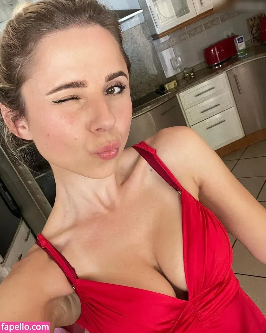 Thisisgogirl Onlyfans Photo Gallery 