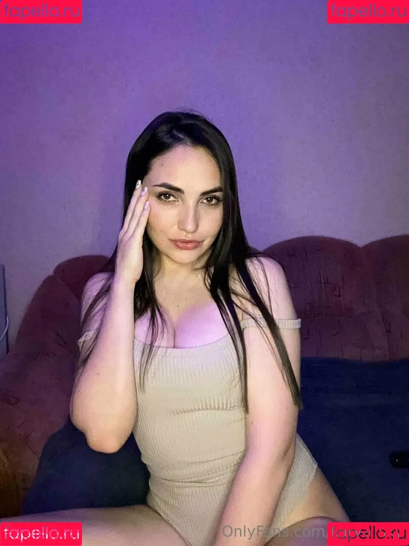 katya_sky Onlyfans Photo Gallery 