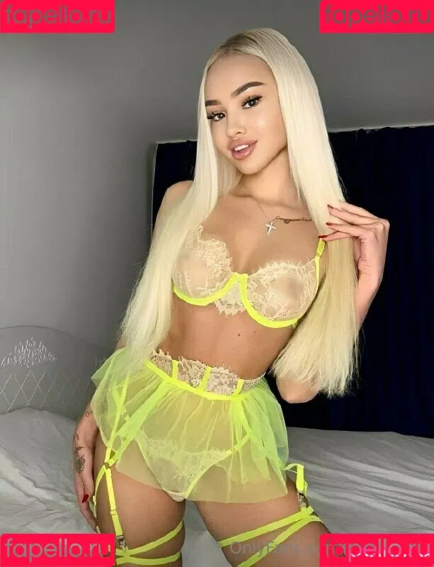 katya_sky Onlyfans Photo Gallery 