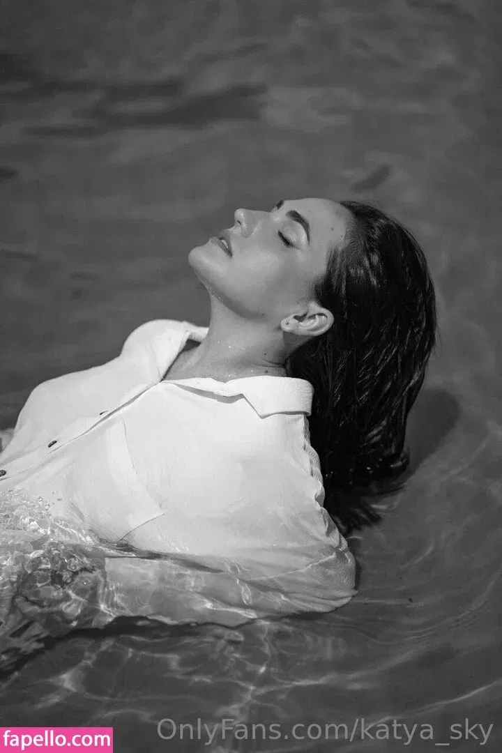 katya_sky Onlyfans Photo Gallery 