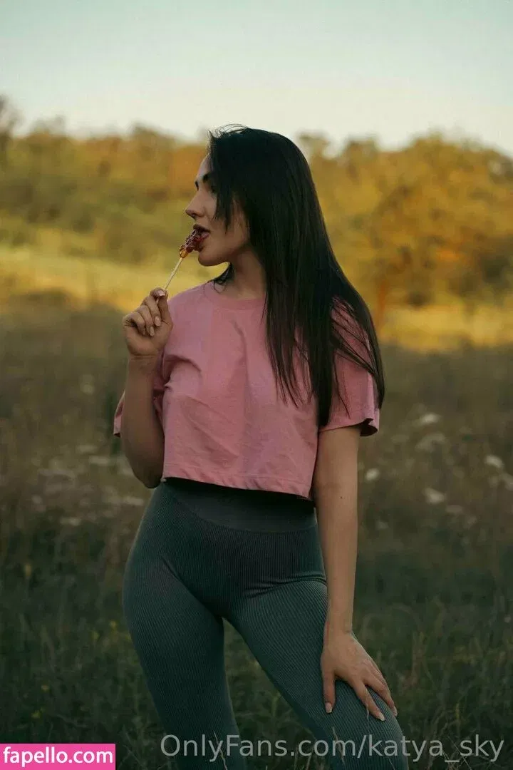 katya_sky Onlyfans Photo Gallery 