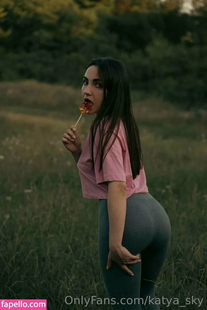 katya_sky Onlyfans Photo Gallery 