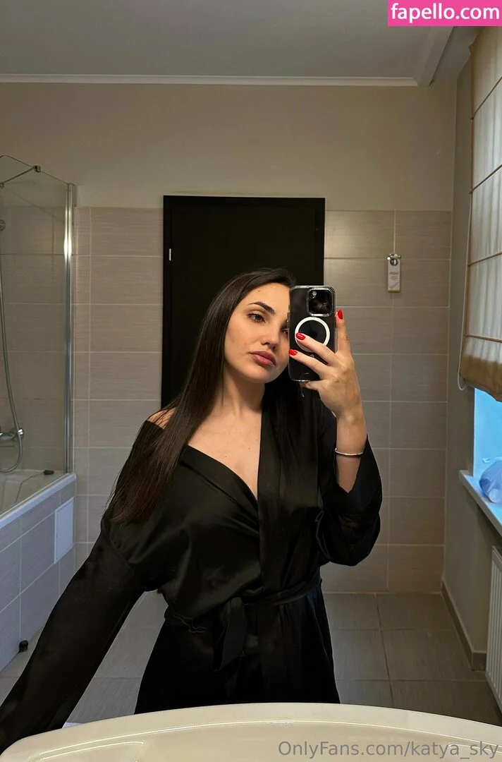 katya_sky Onlyfans Photo Gallery 
