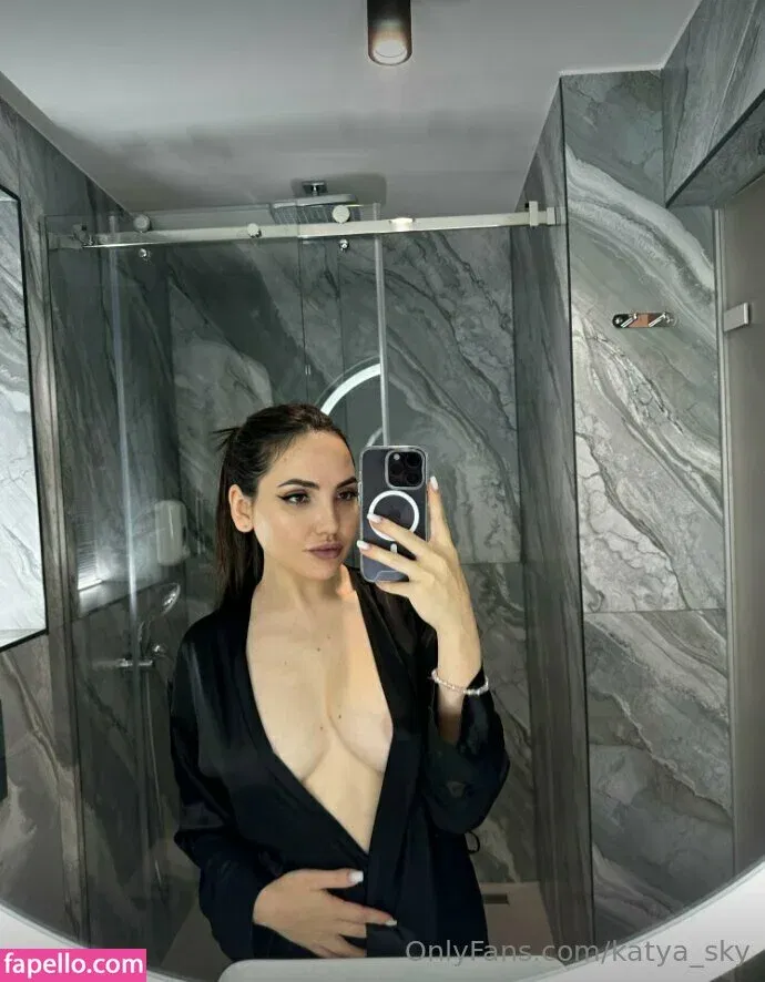 katya_sky Onlyfans Photo Gallery 