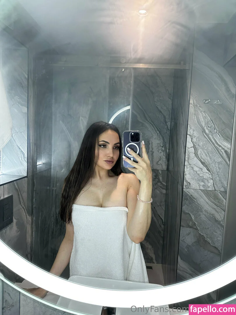 katya_sky Onlyfans Photo Gallery 