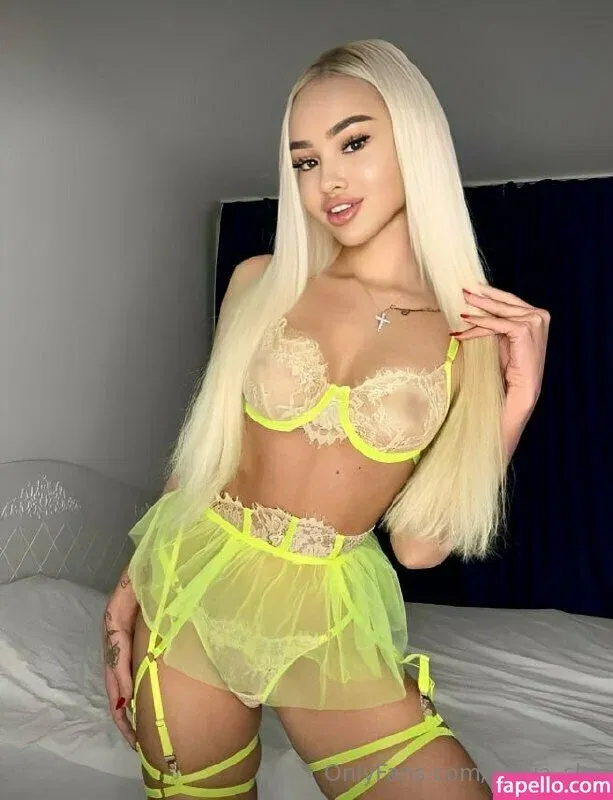 katya_sky Onlyfans Photo Gallery 