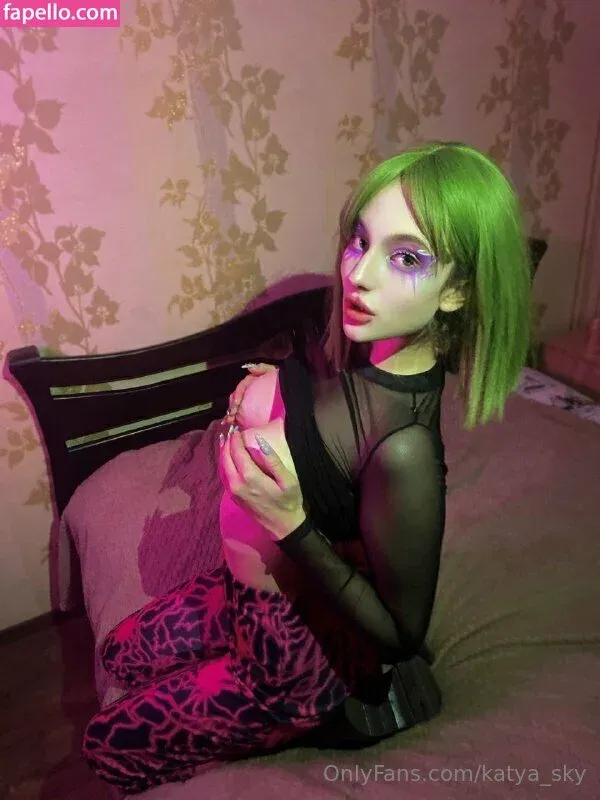 katya_sky Onlyfans Photo Gallery 