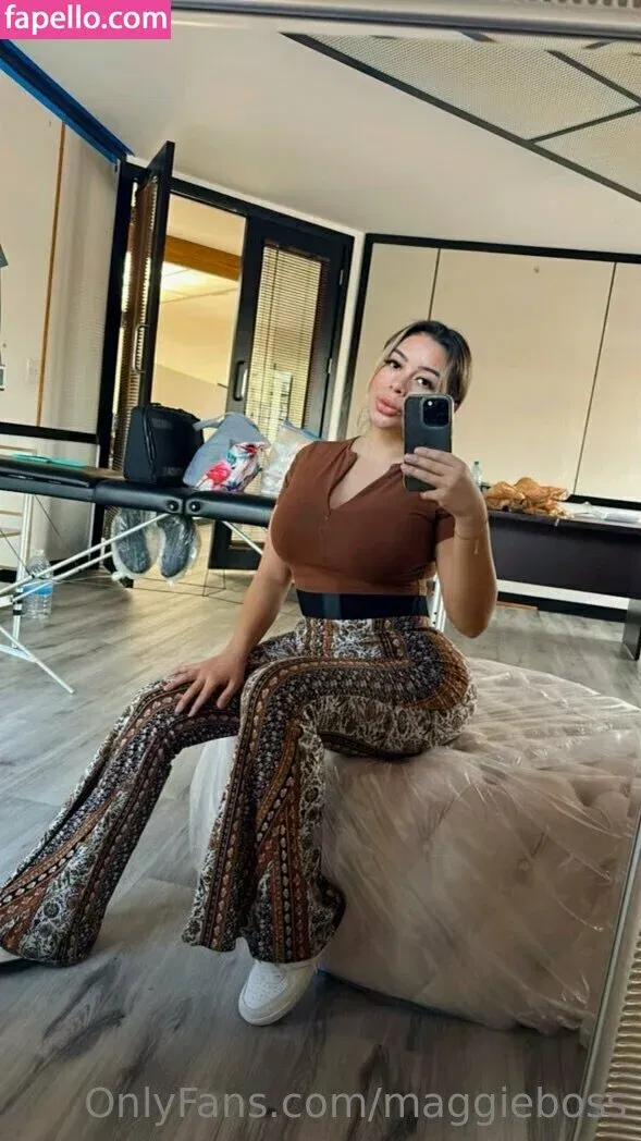 MaggieBoss Onlyfans Photo Gallery 