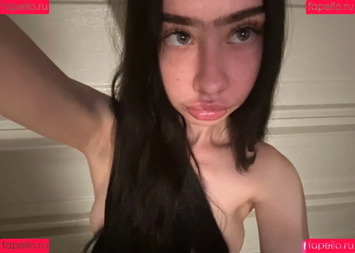 kristensilvaaaa Onlyfans Photo Gallery 