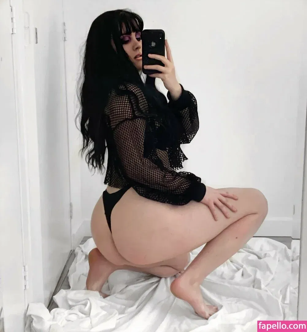 Daphne Li Onlyfans Photo Gallery 