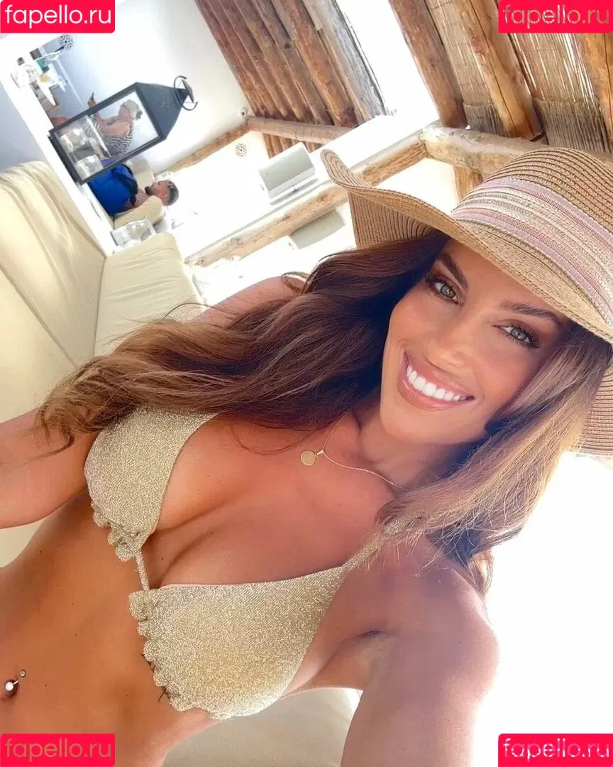Simona Leskovska Onlyfans Photo Gallery 