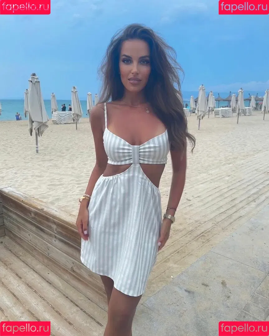 Simona Leskovska Onlyfans Photo Gallery 