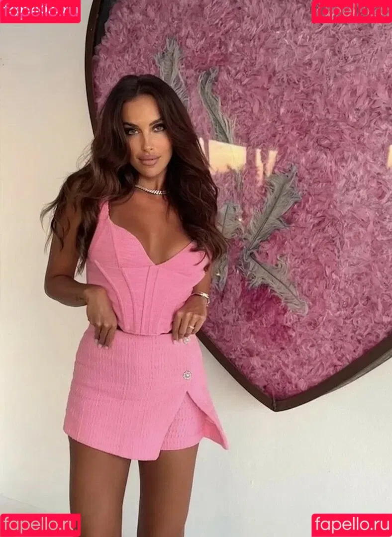 Simona Leskovska Onlyfans Photo Gallery 