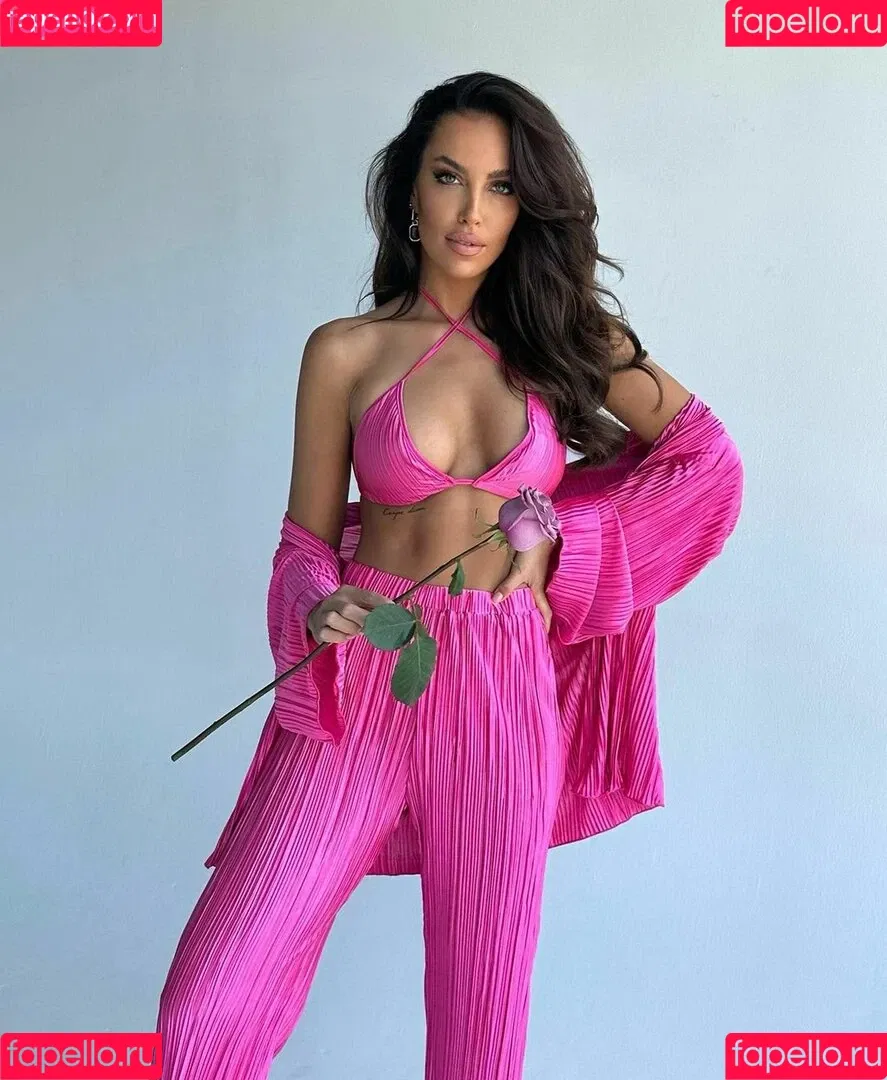 Simona Leskovska Onlyfans Photo Gallery 