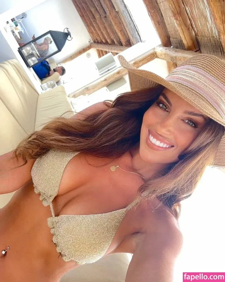 Simona Leskovska Onlyfans Photo Gallery 