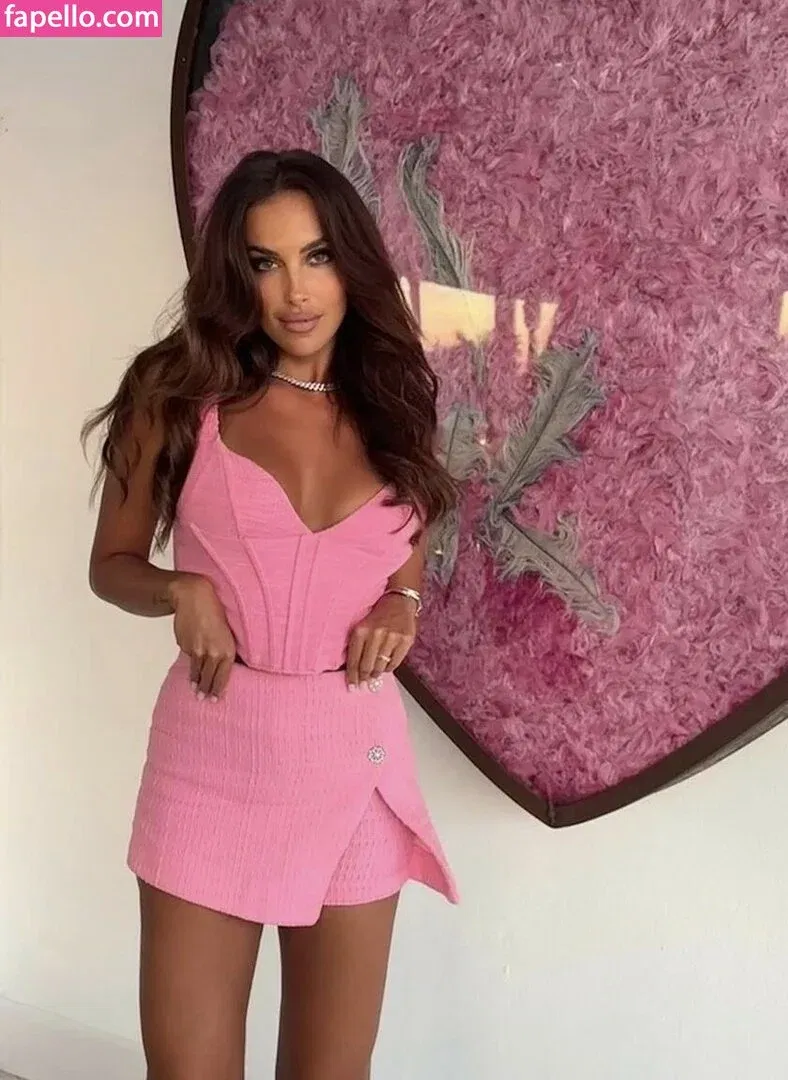 Simona Leskovska Onlyfans Photo Gallery 