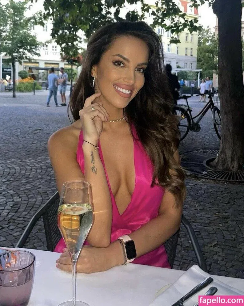 Simona Leskovska Onlyfans Photo Gallery 