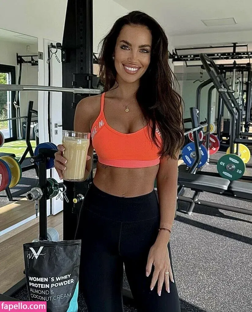 Simona Leskovska Onlyfans Photo Gallery 