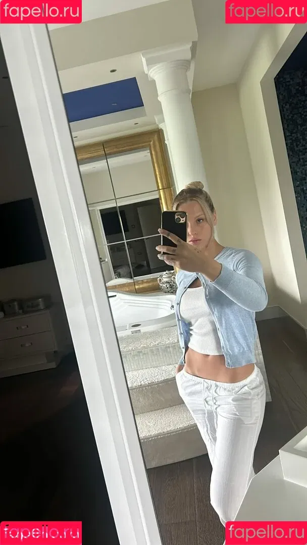 peraroeleonora Onlyfans Photo Gallery 