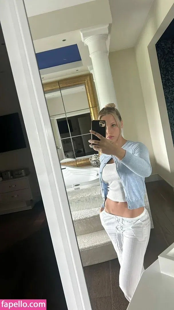 peraroeleonora Onlyfans Photo Gallery 