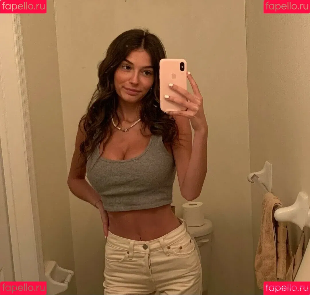 brunettestarbucksaddict Onlyfans Photo Gallery 