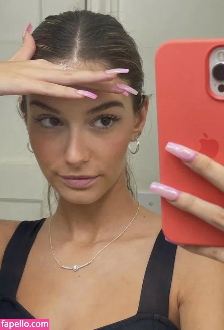 brunettestarbucksaddict Onlyfans Photo Gallery 