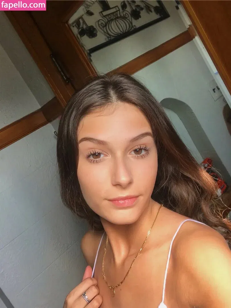 brunettestarbucksaddict Onlyfans Photo Gallery 