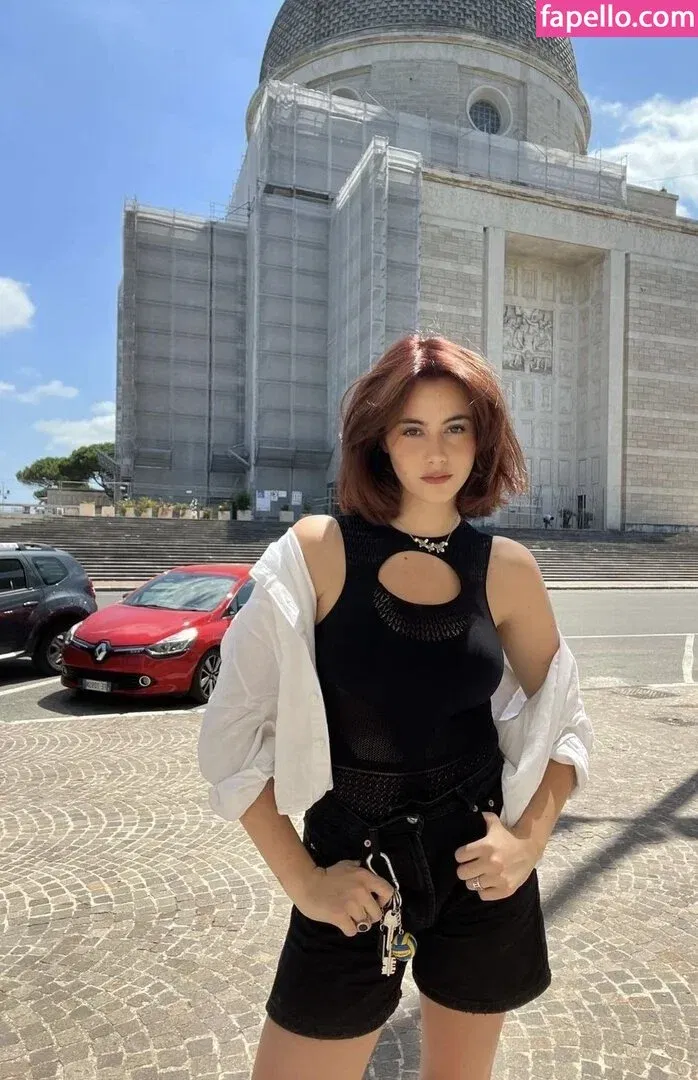 Margherita Pontecorvo Onlyfans Photo Gallery 