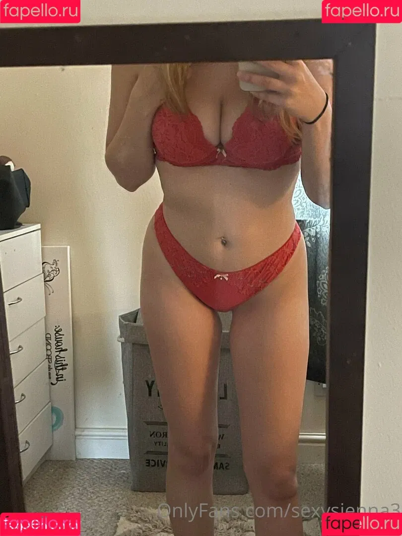 sexysienna3 Onlyfans Photo Gallery 