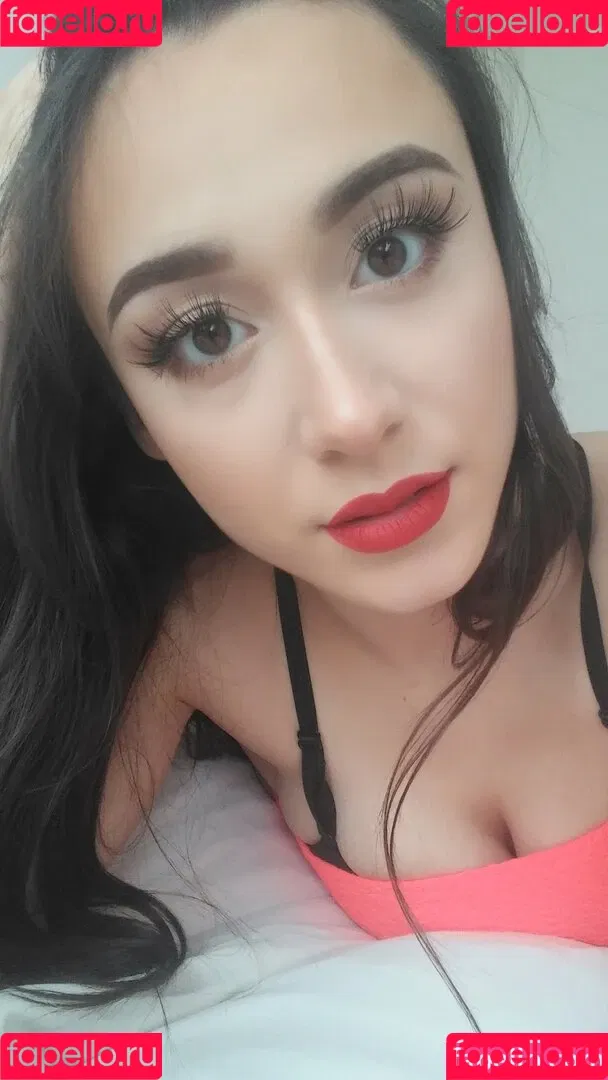 Impress Yumi Onlyfans Photo Gallery 