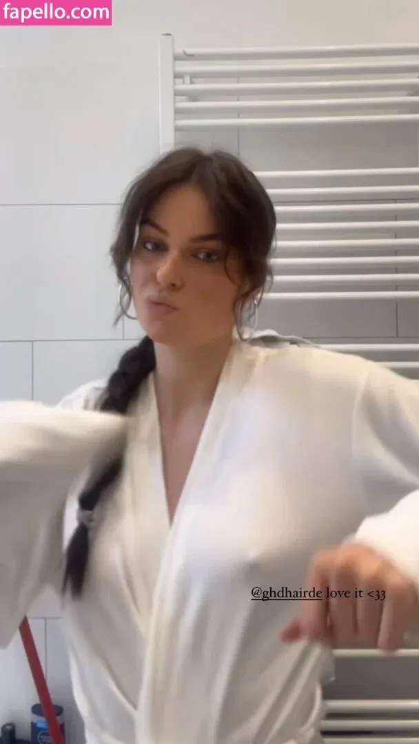 Selma May Onlyfans Photo Gallery 