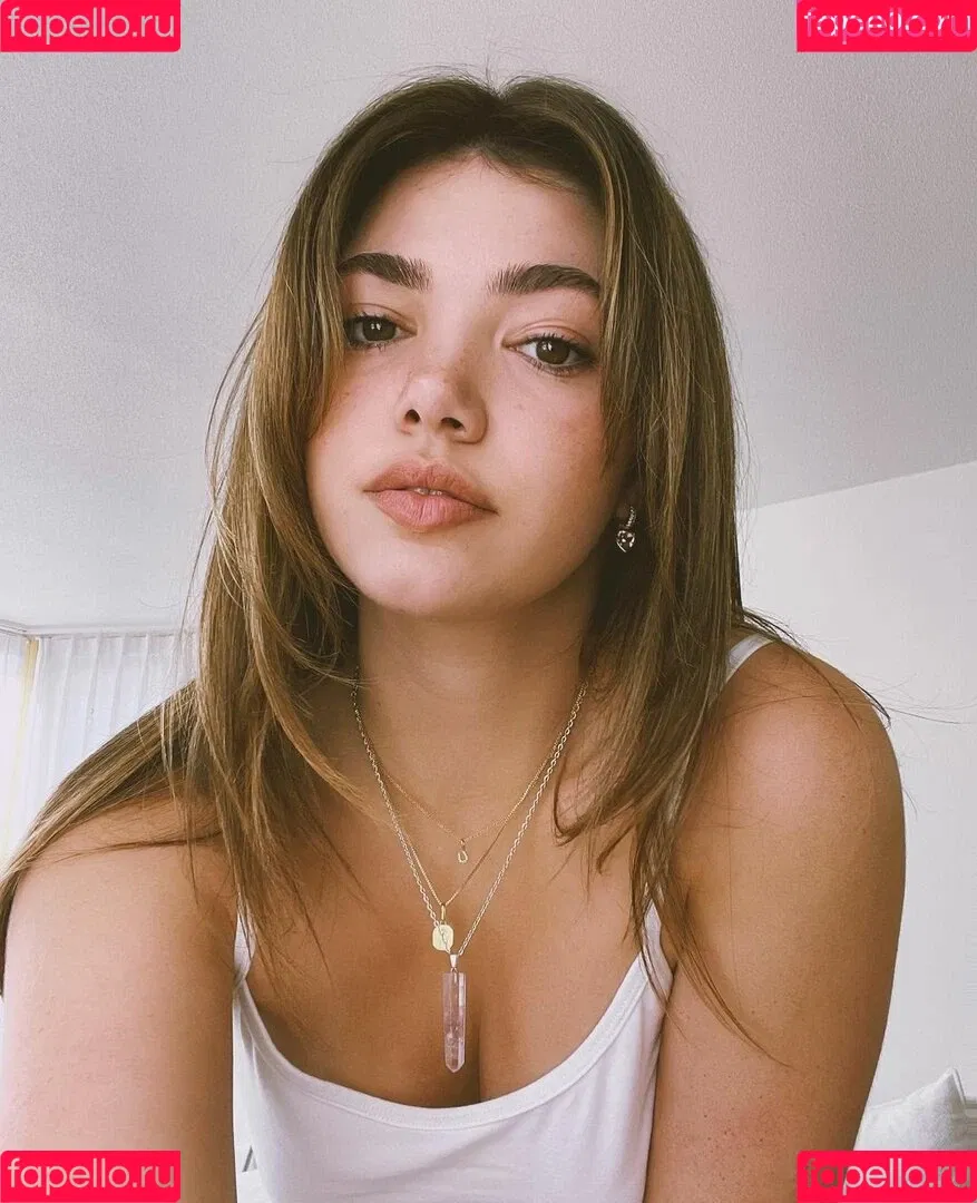 Alisha Newton Onlyfans Photo Gallery 