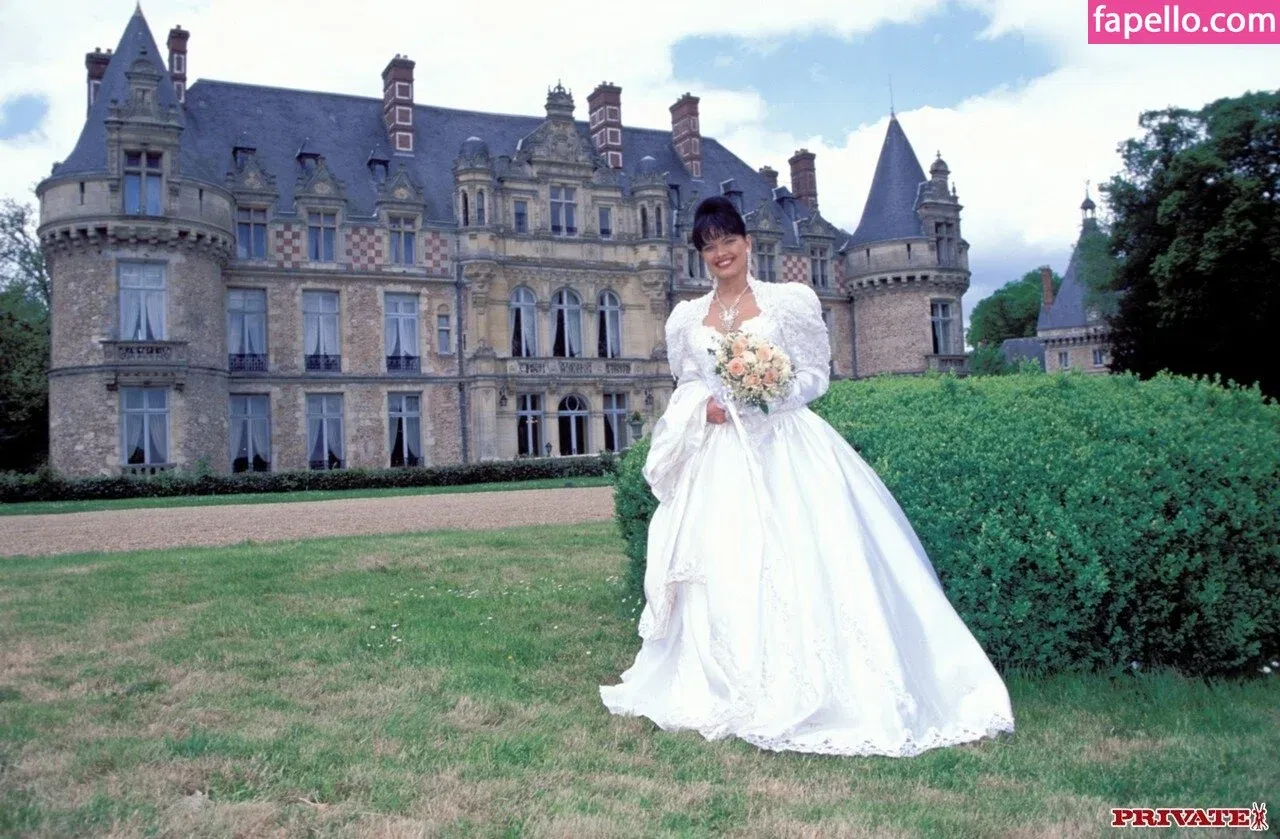 Tania Russof Onlyfans Photo Gallery 