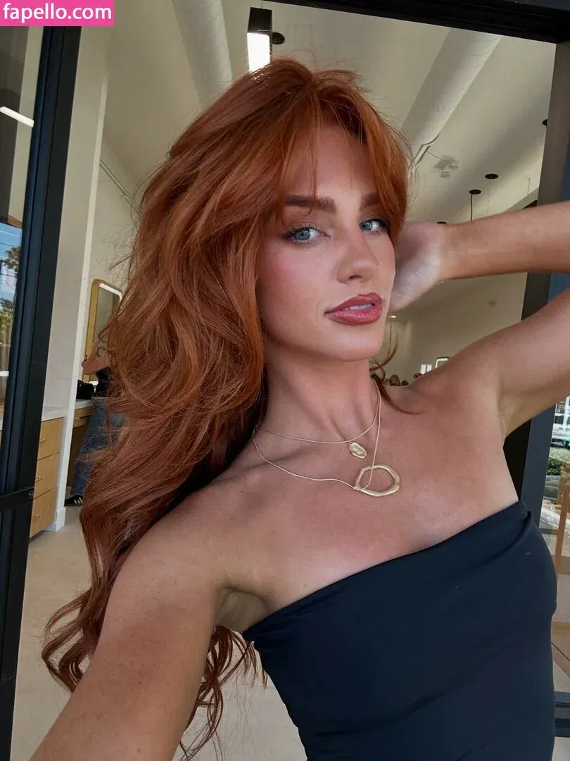 Julia Hatch Onlyfans Photo Gallery 